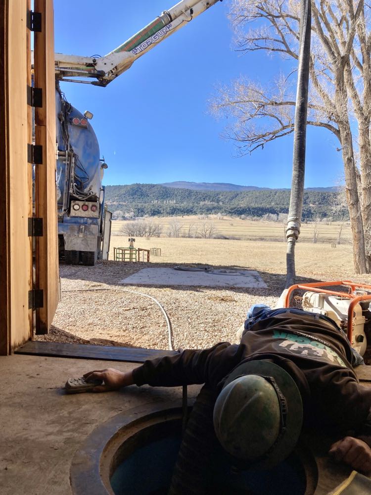 400111095_1434952943748718_6361509348088130151_n Ranch pump house cleaning. Ranch irrigation vault cleaning.