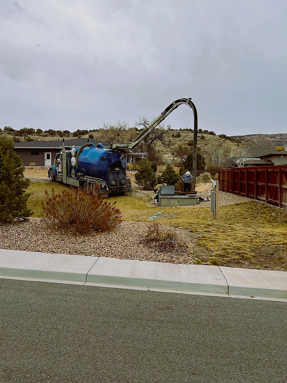 423944073_758812136137739_1997114963855719347_n Irrigation vault cleaning